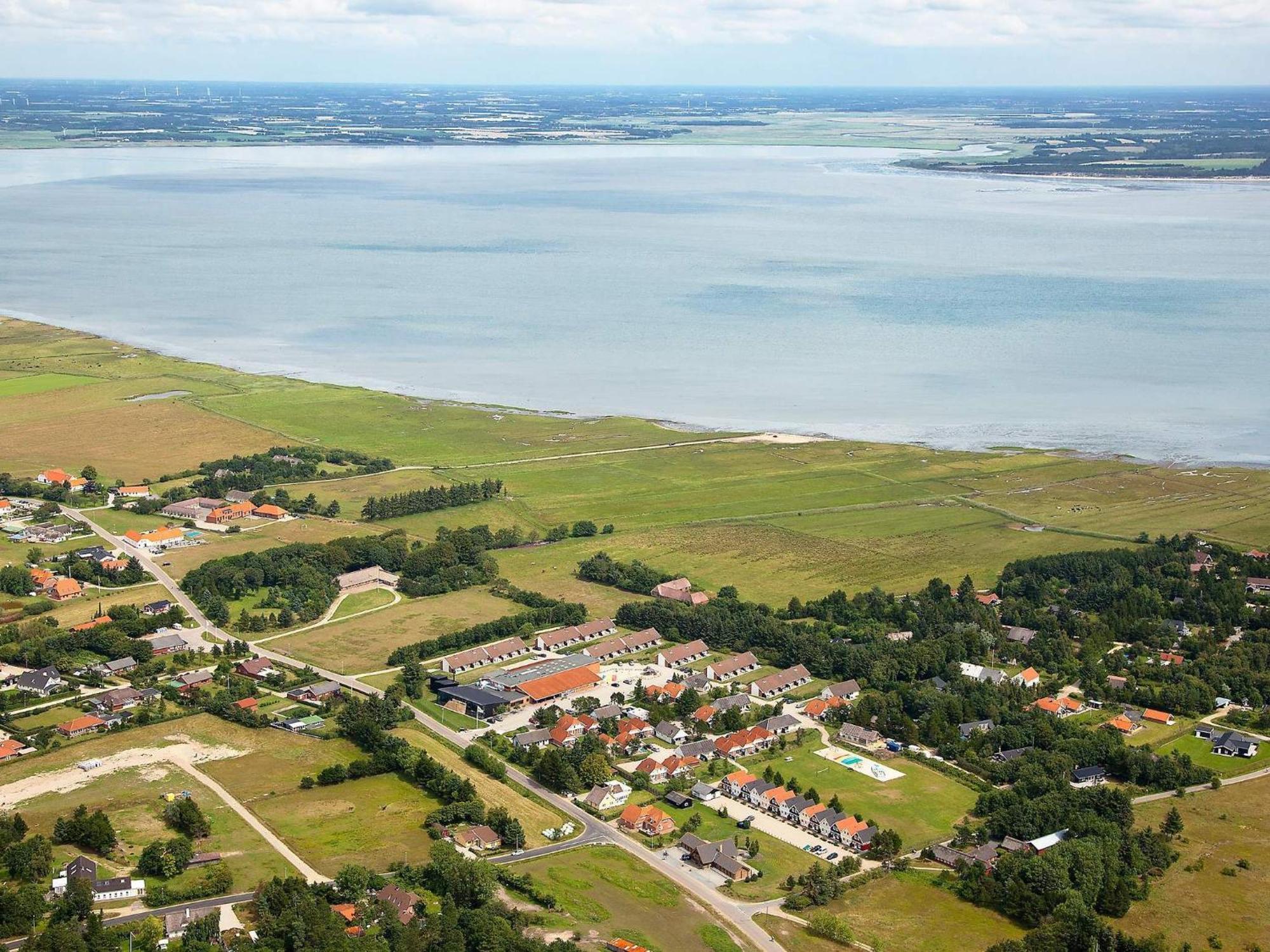 6 Person Holiday Home On A Holiday Park In Bl Vand Blåvand Esterno foto