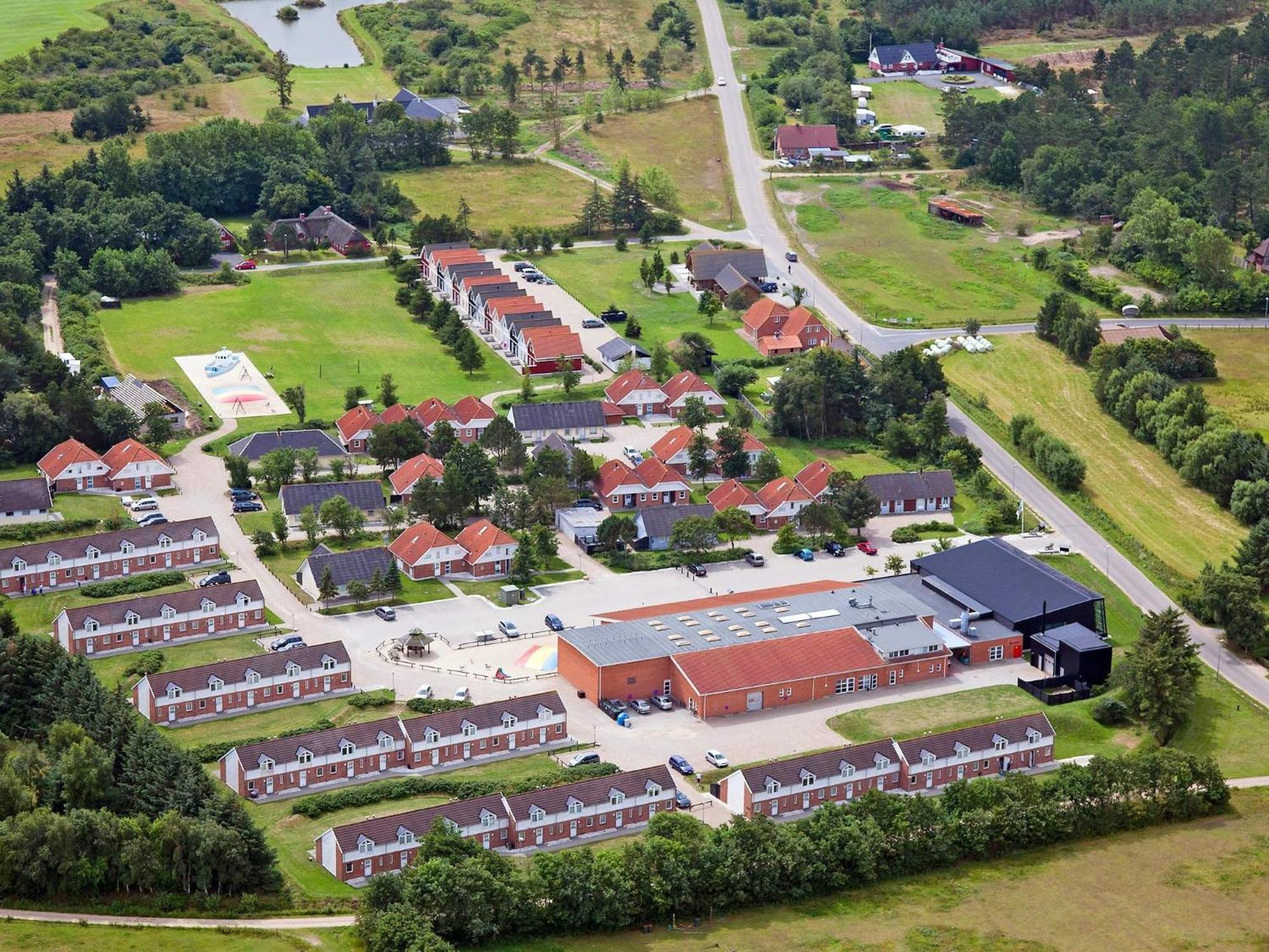 6 Person Holiday Home On A Holiday Park In Bl Vand Blåvand Esterno foto