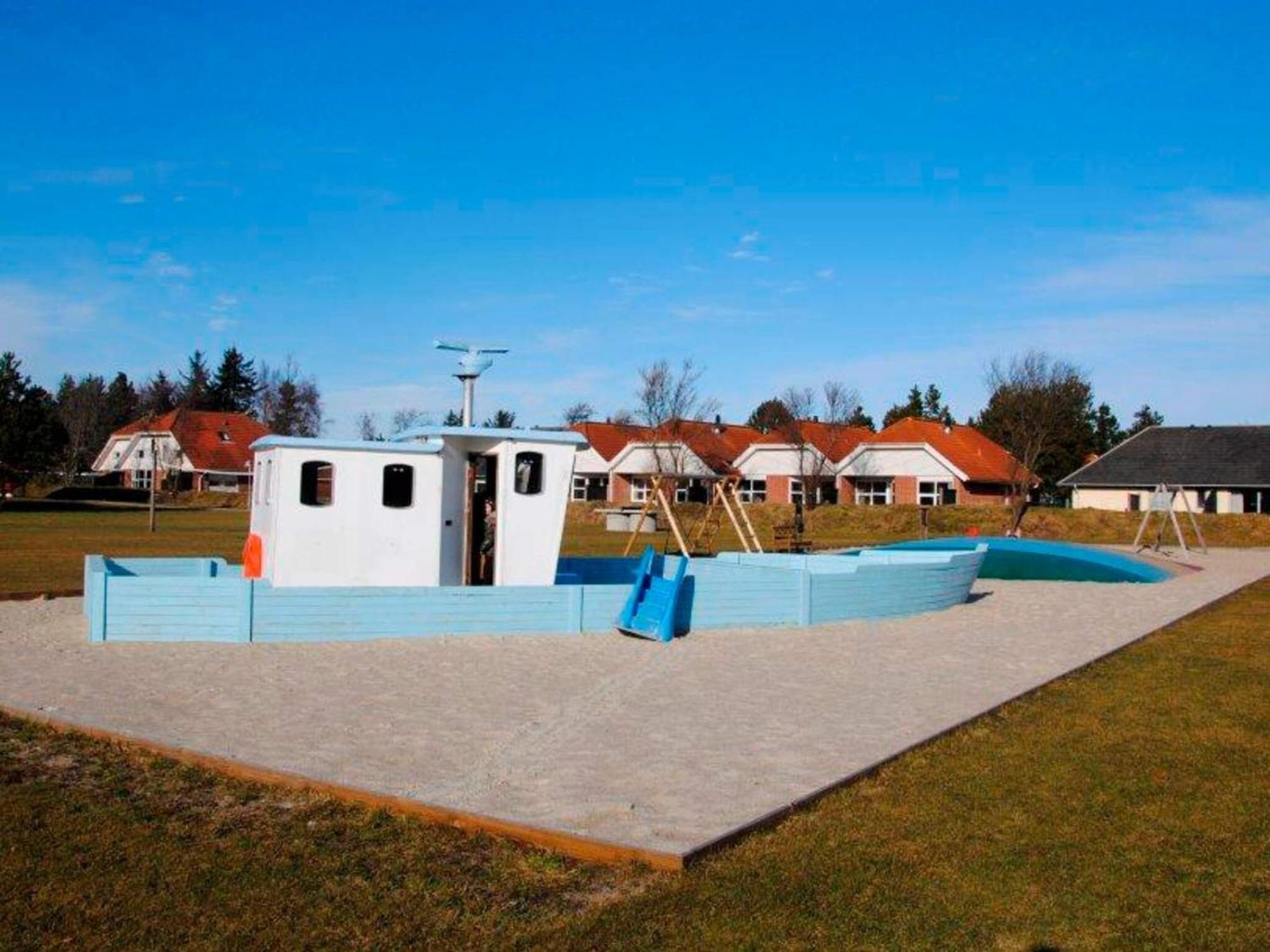 6 Person Holiday Home On A Holiday Park In Bl Vand Blåvand Esterno foto