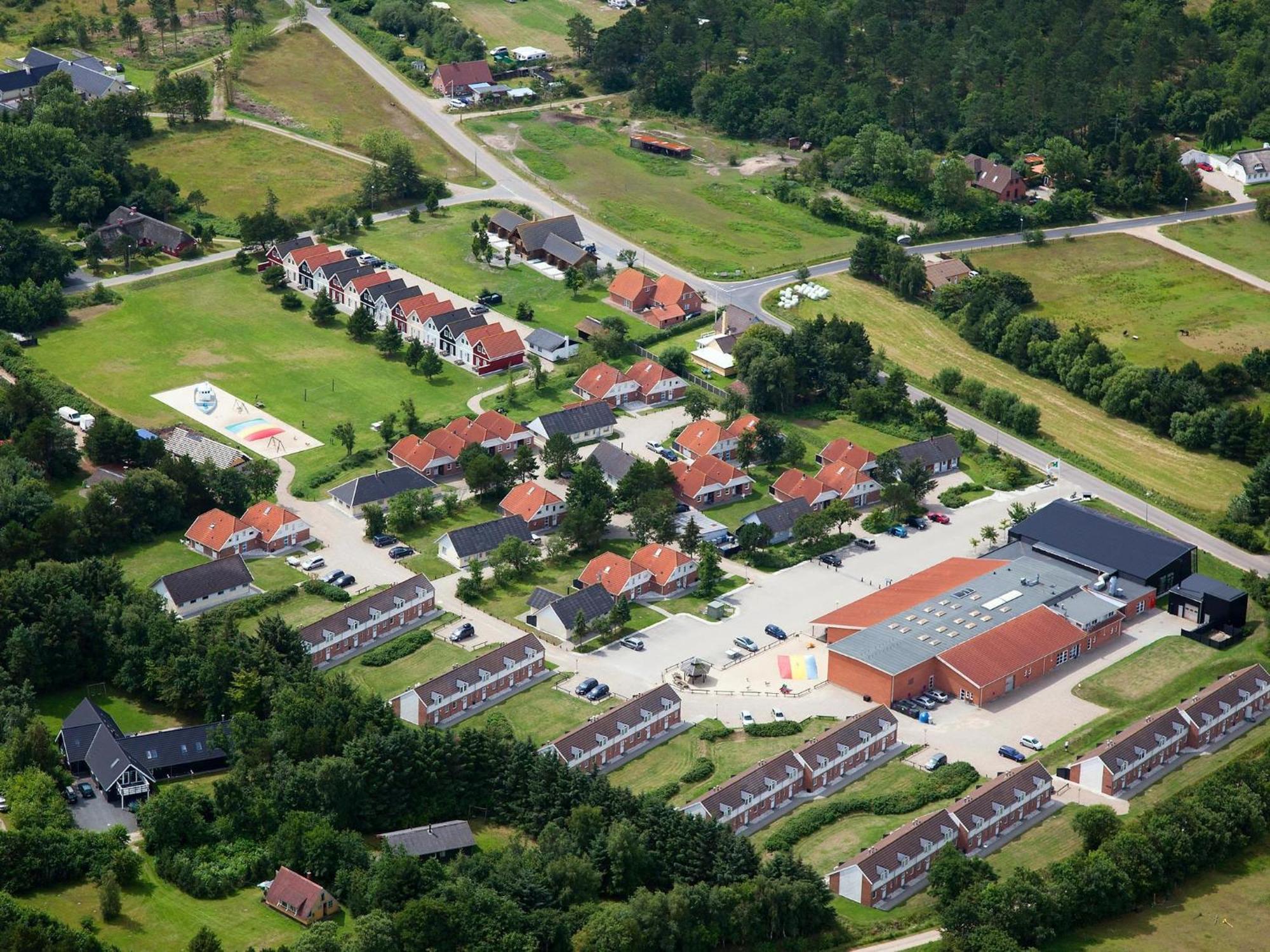 6 Person Holiday Home On A Holiday Park In Bl Vand Blåvand Esterno foto